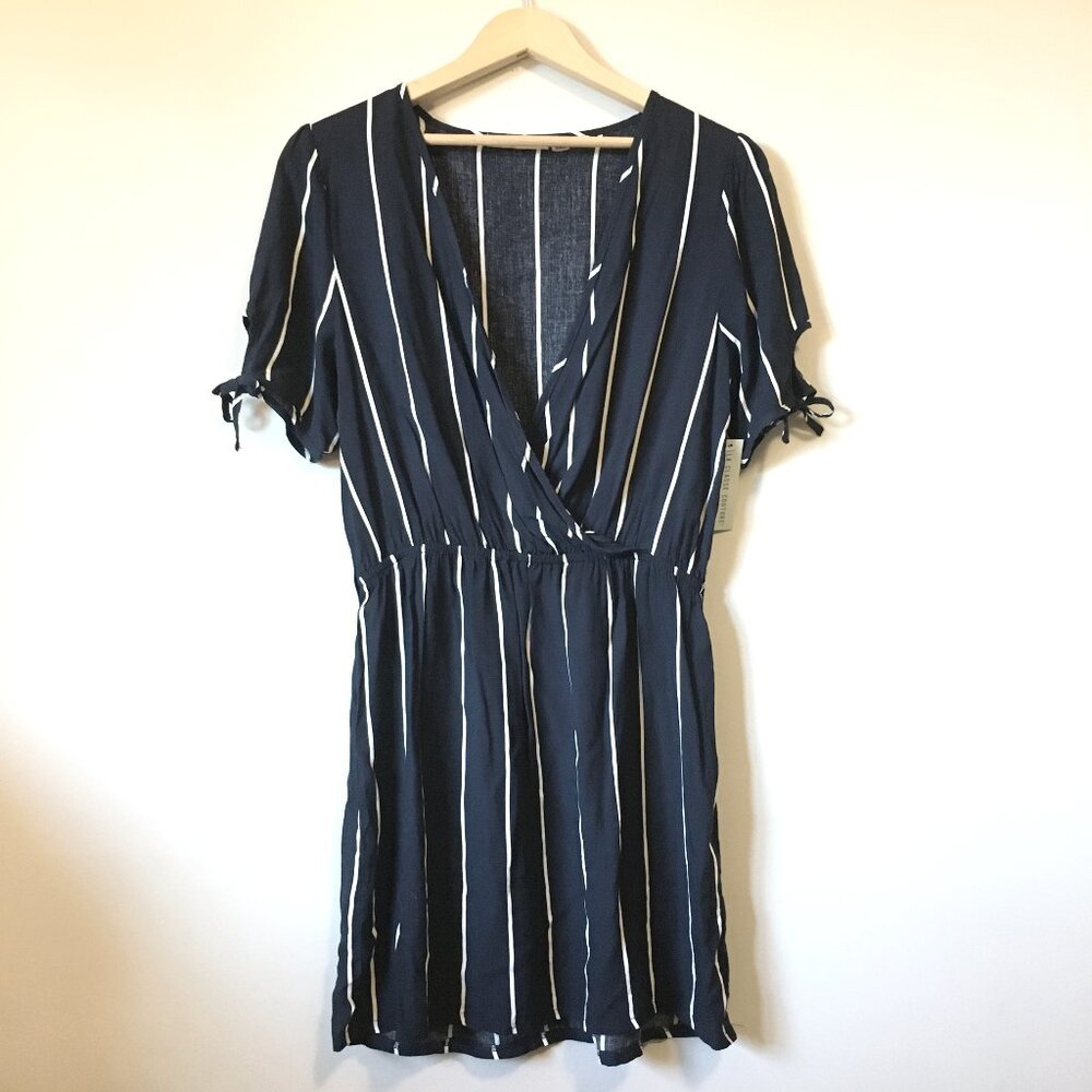NWT La Classe Couture Rayon Striped Tie Sleeve Tunic Dress - Medium